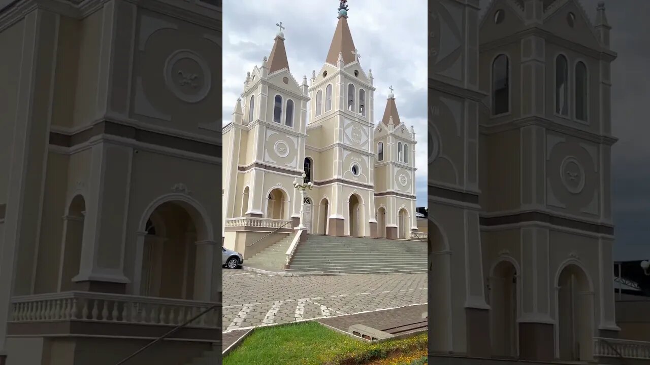 A praça da igreja matriz em Guaçui