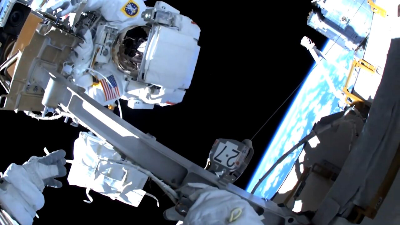 Upgrade Work Continues Outside the Space Station on This Week @NASA – March 25, 2022