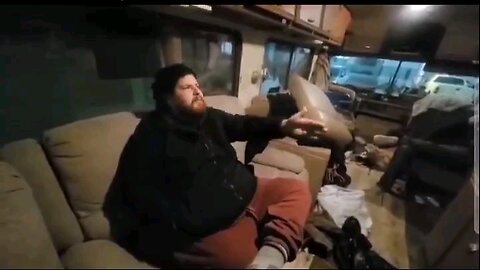 Chicken Andy calls out Mando for having sex with Goocheese when she was drunk af