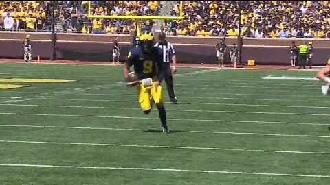 Michigan teammates describe McCarthy 'doing JJ things' to Patrick Mahomes