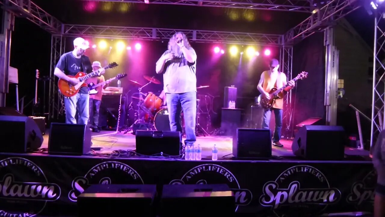 PEACEPIPE doing a Country doubleshot at the Rusty Rabbit