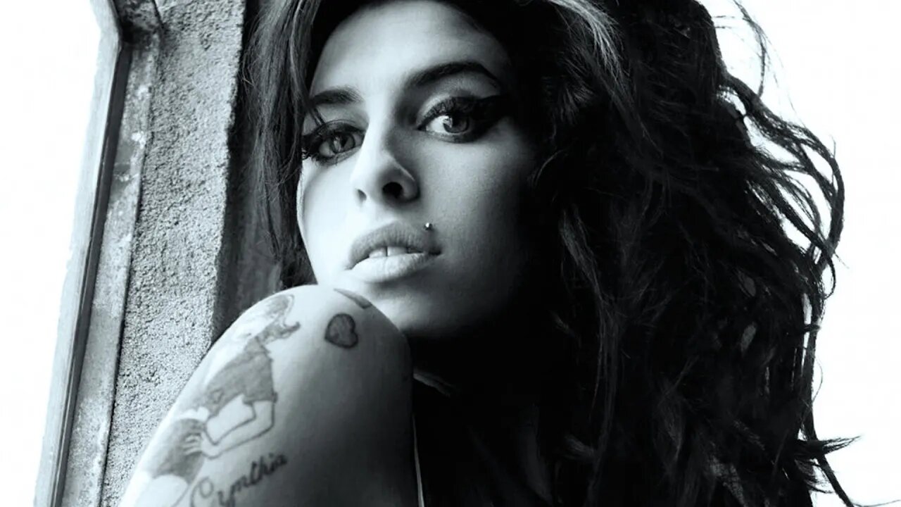 Amy Winehouse | Love Is A Losing Game