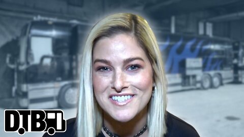 Cassadee Pope - BUS INVADERS Ep. 1987