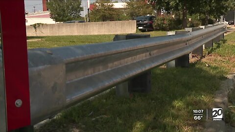 City of Detroit installs guard rails to prevent crashes