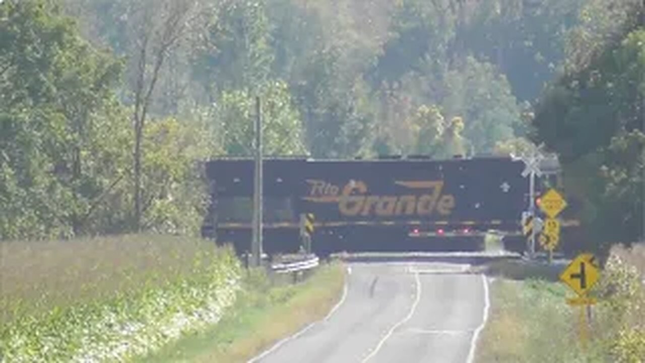 Wheeling & Lake Erie Mixed Fright Train WestBound From Creston, Ohio September 23, 2023