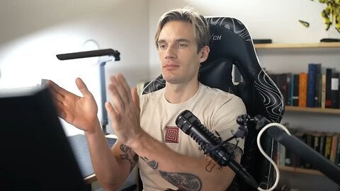 1 Year Japan Review ( 0-10 ) Amazing Content by PewDiePie