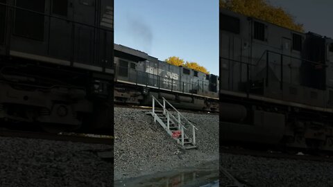 Norfolk Southern coming to a stop