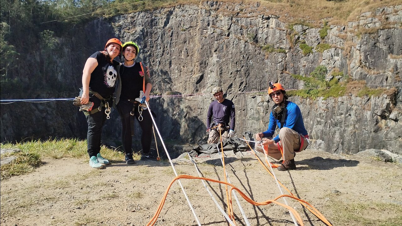 tactical abseiling in the dib quarry. Brasil