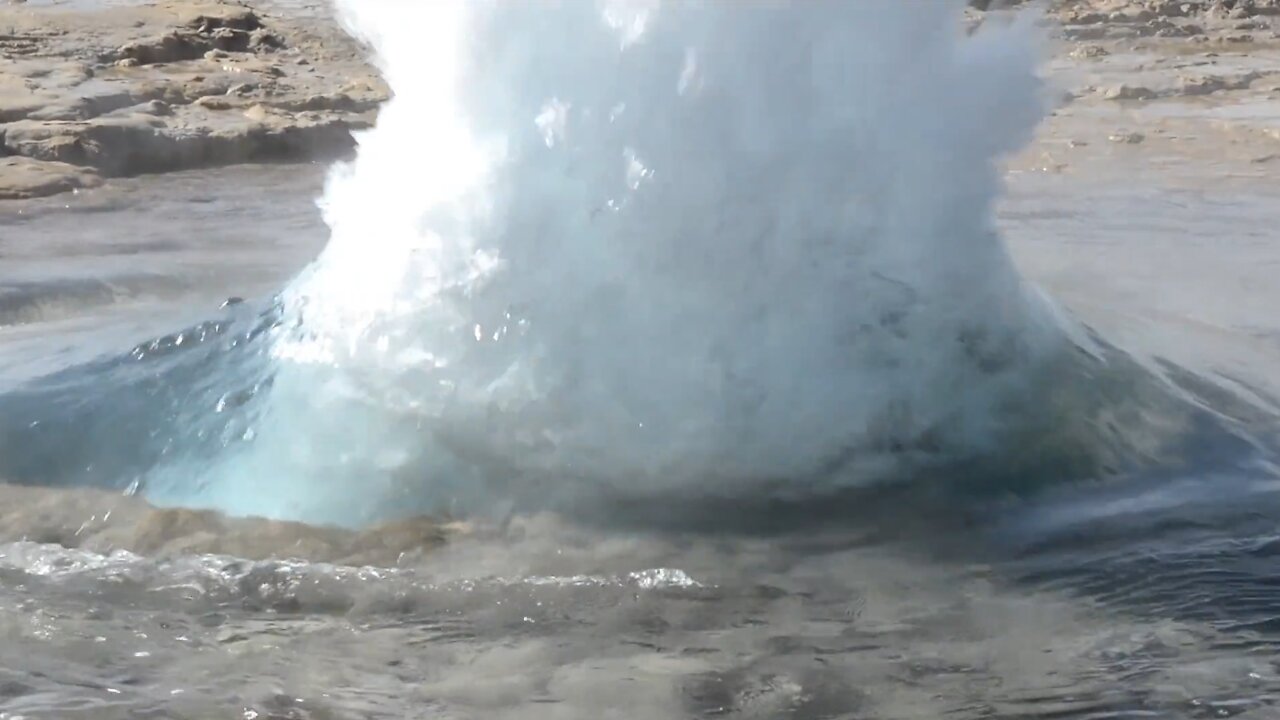 The volcano's preparation to erupt under the water was captured by the camera