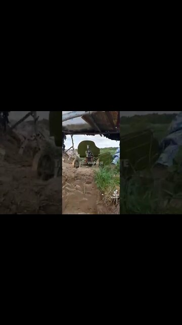 Ukrainian soldier complaining about the maxim machine gun in their trench. #ukrainewar