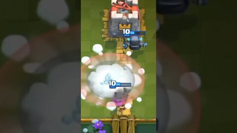 Giant Snowball [4] - Clash Royale