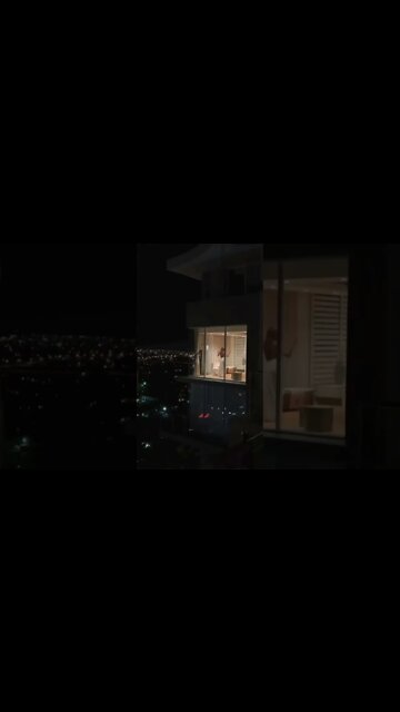 ජීවිතේ විදින්න ඕනි කාලේ තනියම හරි විදපන්❤️ जब आप जीवन का आनंद लेना चाहते हैं, तो इसका आनंद अकेले ल