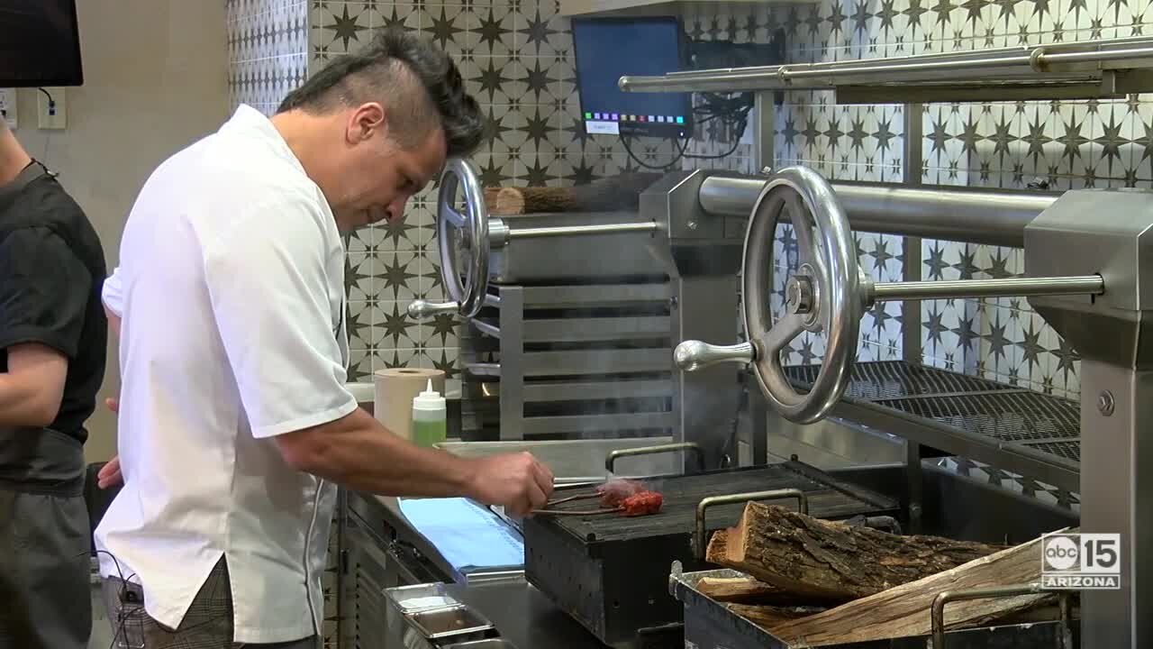 'Top Chef' star Angel Sosa opens restaurant in Phoenix