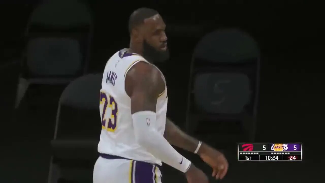 LeBron James first basket of the day against Raptors | Raptors Vs Lakers