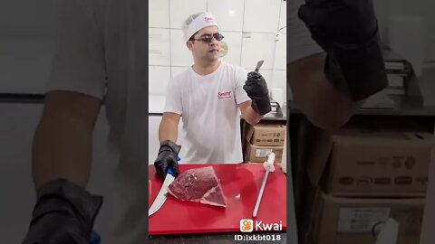 O açougueiro que acerta na medida as carne #shorts