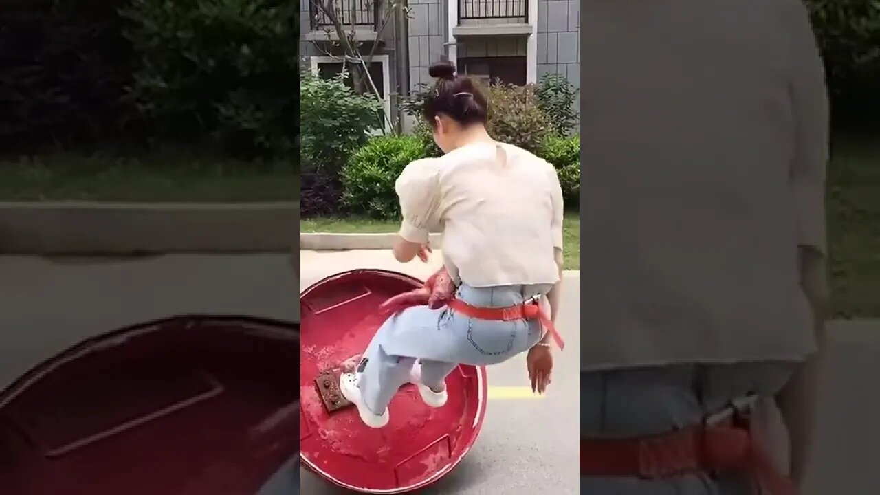 It looks really dangerous Wear a helmet My heart is pounding