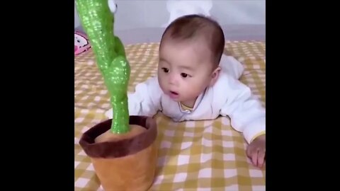 Kids are going crazy for this dancing cactus! 🤣🌵💎🐞🍀❤🎶