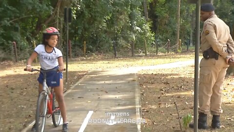 Transitolândia: alunos de escolas de Timóteo interagem no conhecimento nas regras do CTB