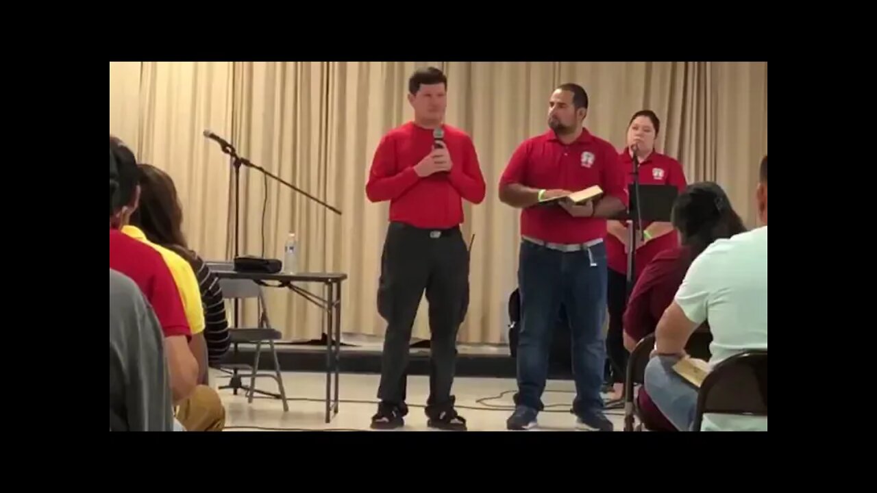 La batalla en la iglesia. Padre Luis Toro.