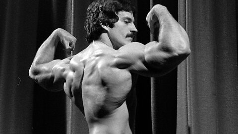 Bill Phillips Interviews Mike Mentzer - Part One | Muscle Media 2000