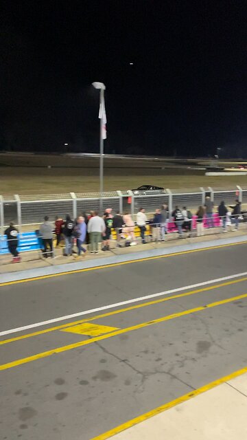 R35 GTR vs Old School Skyline