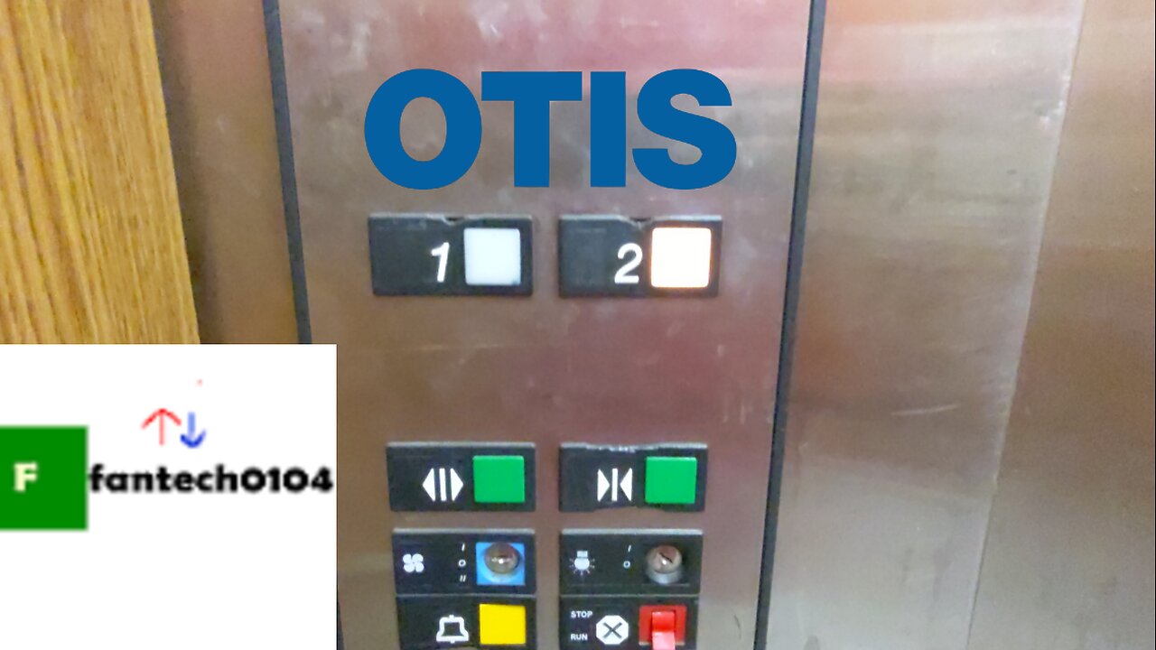 1986 Otis Hydraulic Service Elevator @ Danbury Fair Mall (Macy's wing) - Danbury, Connecticut