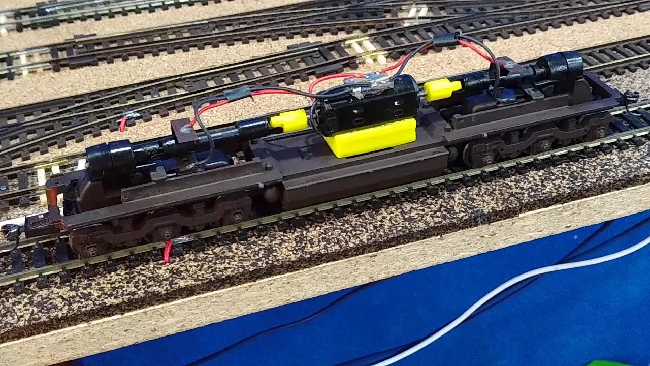 Varney Yard Switcher Athearn U30C 24v motor test