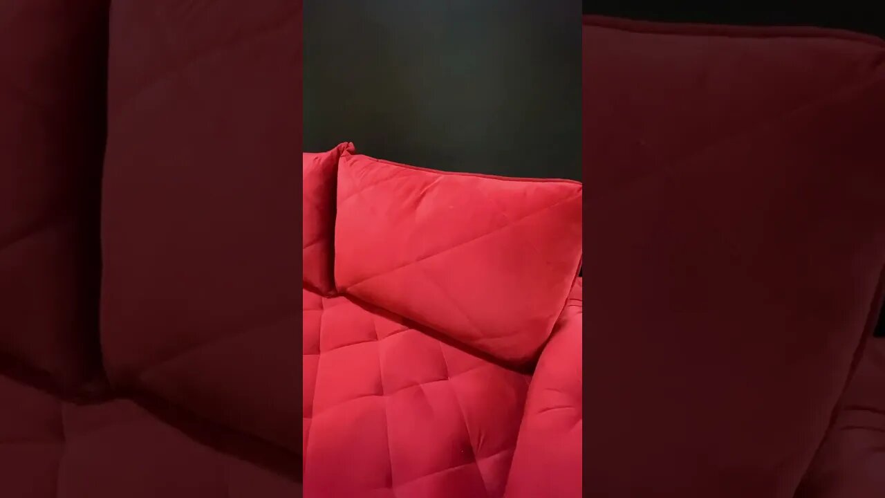Além de um modelo versátil e charmoso, o sofá Berlim conta com uma estrutura reforçada!
