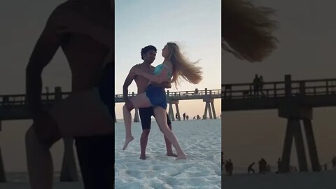 Dancing 💃🕺on the beach #shorts #dancingonthebeach