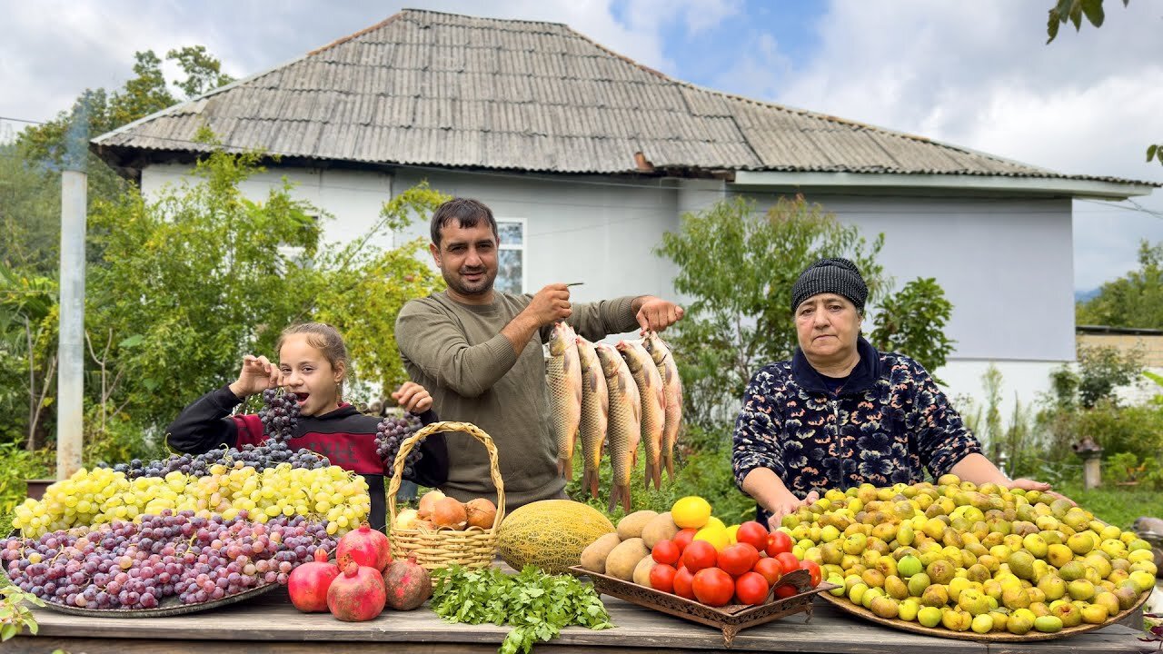 VILLAGE COOKING WITH GRANDMA NAILA AND CHEF RUSLAN! GRAPES COMPOTE | FIG JAM AND POWIDL | RURAL LIFE