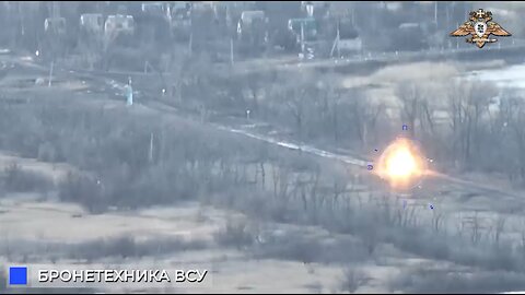 Russian atgm hits fleeing Ukrainian armored vehicle