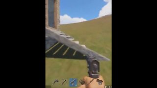 Caí em uma Casa Trap no meio do Vídeo - RUST #shorts #rust
