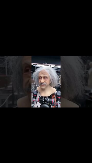 Robot Albert Einstein