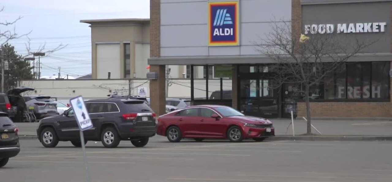 Police continue to investigate incident caught on camera in Aldi parking lot in Cheektowaga