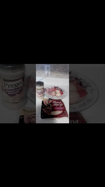 Fast personal breakfast pizza.