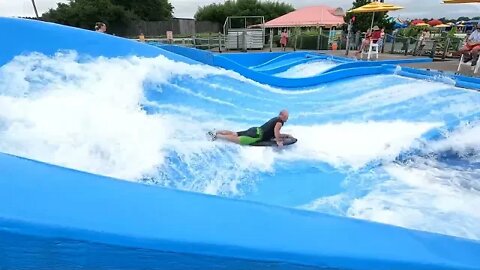 flowrider - Jack "the ripper" - 15 at Soak City, Kings Island