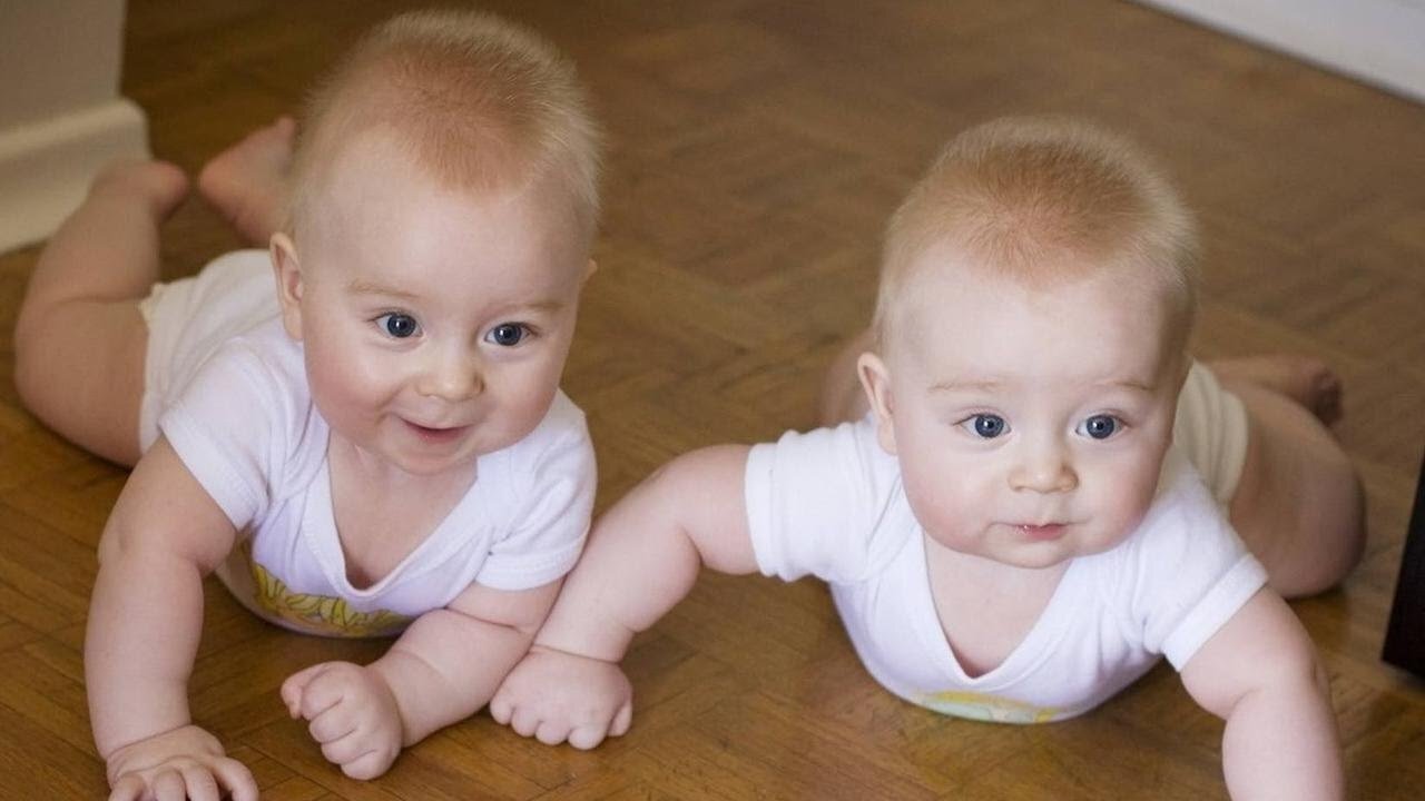 Funniest TWIN Baby Girls Fighting Over Pacifier