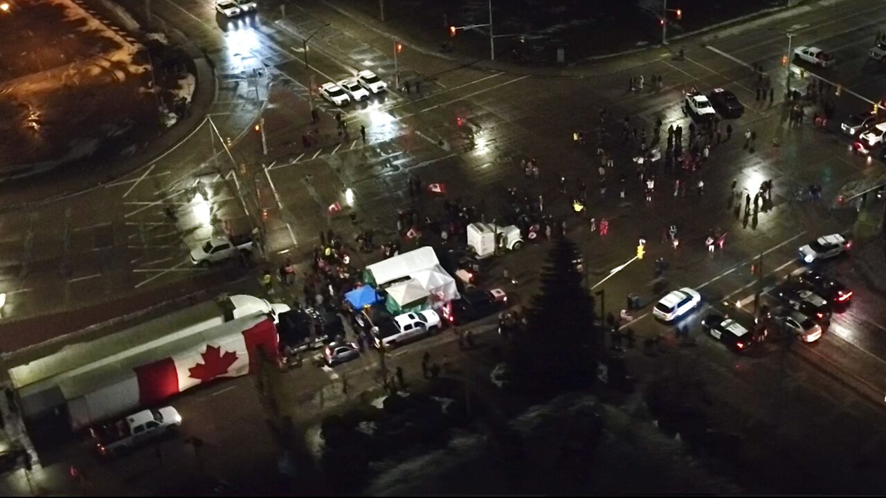 Border Blocked at Ambassador Bridge in Windsor for Fifth Night as Freedom Convoy Protest Continues