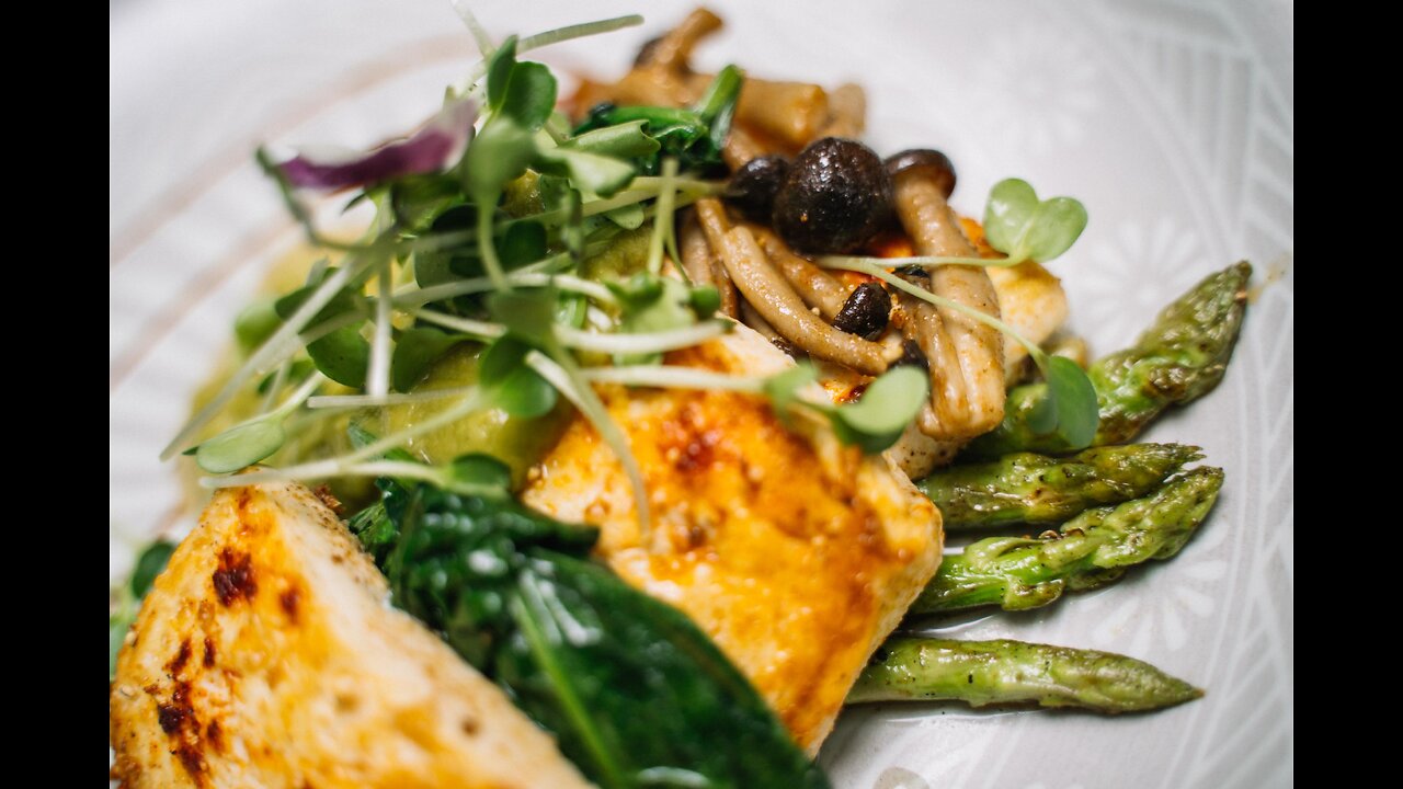 One-Pan Lemon Garlic Salmon and Asparagus