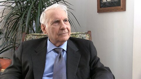 Dr. Peter Breggin: Overmedication Kills; Not Guns