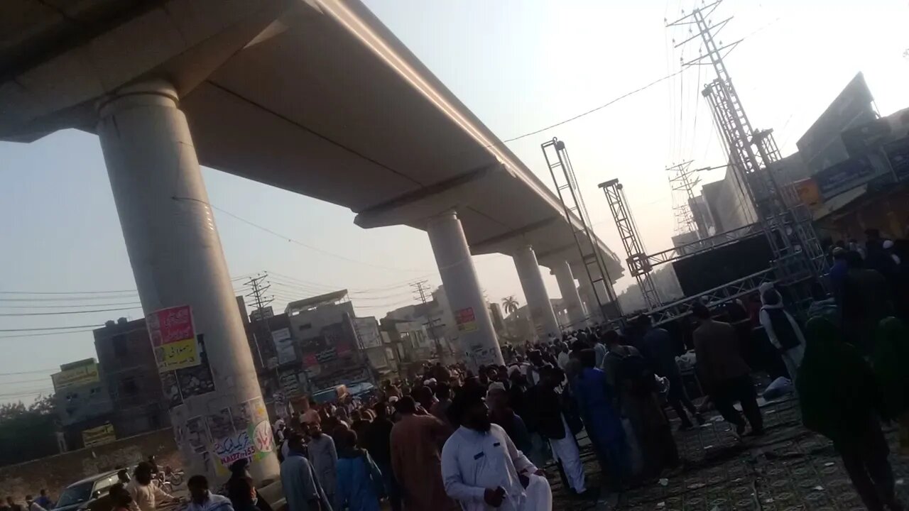 عرس مبارک کے اختتام پر کارکنان اپنی منزل کی طرف رواں | #short