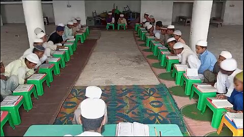 madarsa students Qur'an ki talim madarsha ke bachche Hafiz Quran ki talim