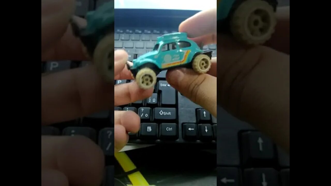 Hot Wheels Volkswagen Baja Bug Fusca #shorts