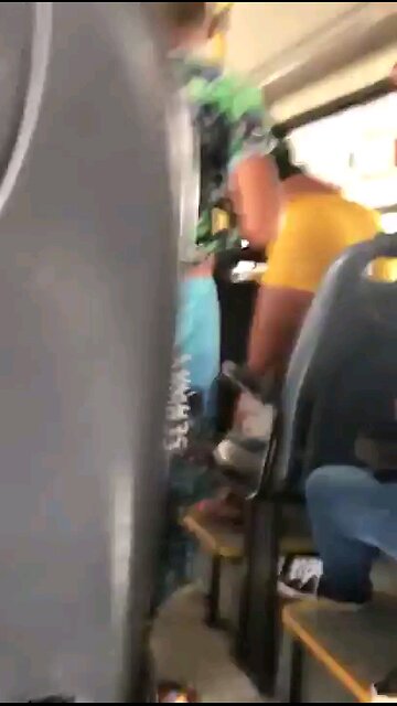 Crazy bus fight in Brazil