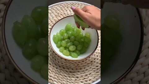Бърз снак 🍇 #shorts