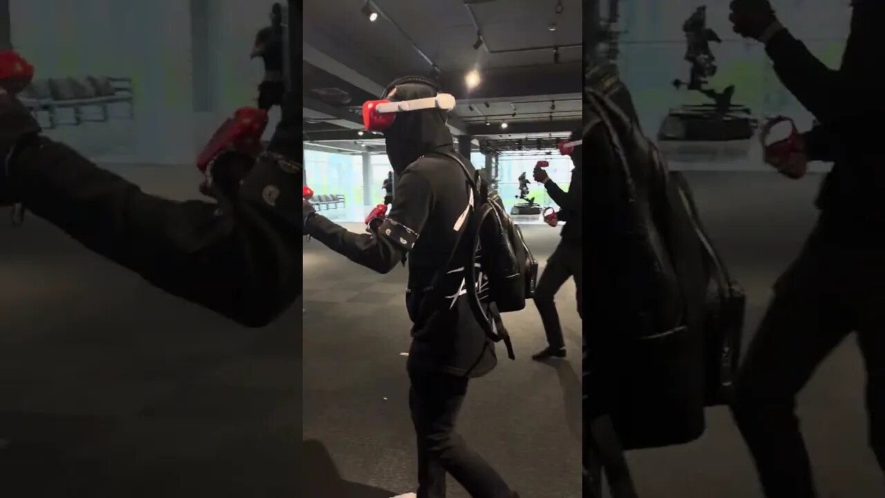 tiktok:unreal.md 🎮👾🕹️ #vr #vrclub #virtualreality #unrealvr #moldova #chisinau #vrarena 🖤 @unrealmd