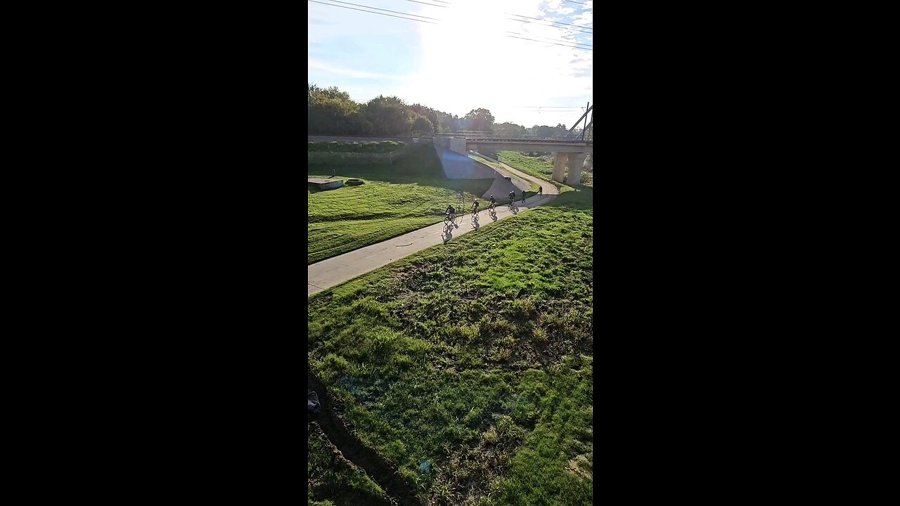 New Pedestrian Bridge over 75 at Dallas, Tx