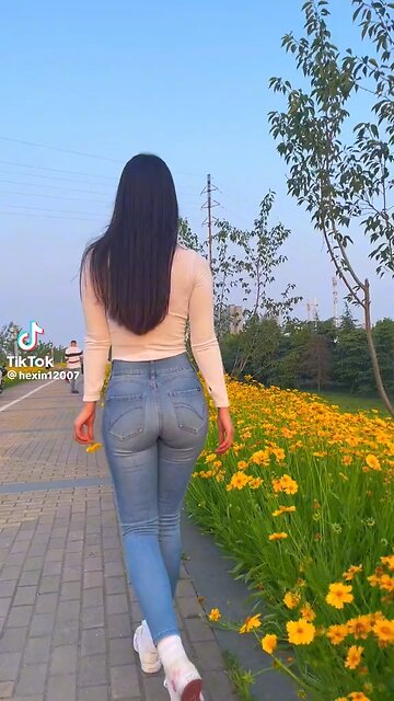 Voluptuous Oasis Presents: Hexin12007