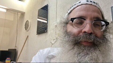 שמונים תלמידים היו לו להלל הזקן שלשים מהן ראוים שתשרה עליהן שכינה - שיר נ נח מסכת בבא בתרא דף קלד