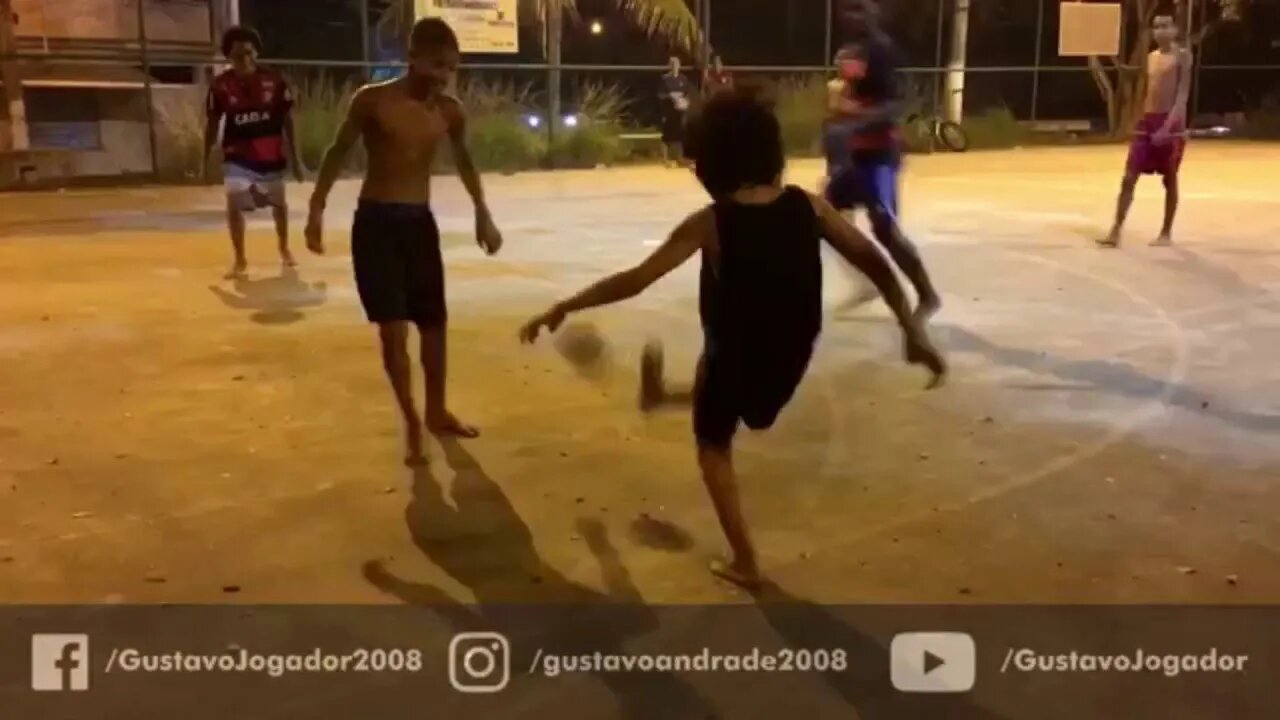 Desde os 4 anos jogando na quadra do bairro - Gustavo Andrade